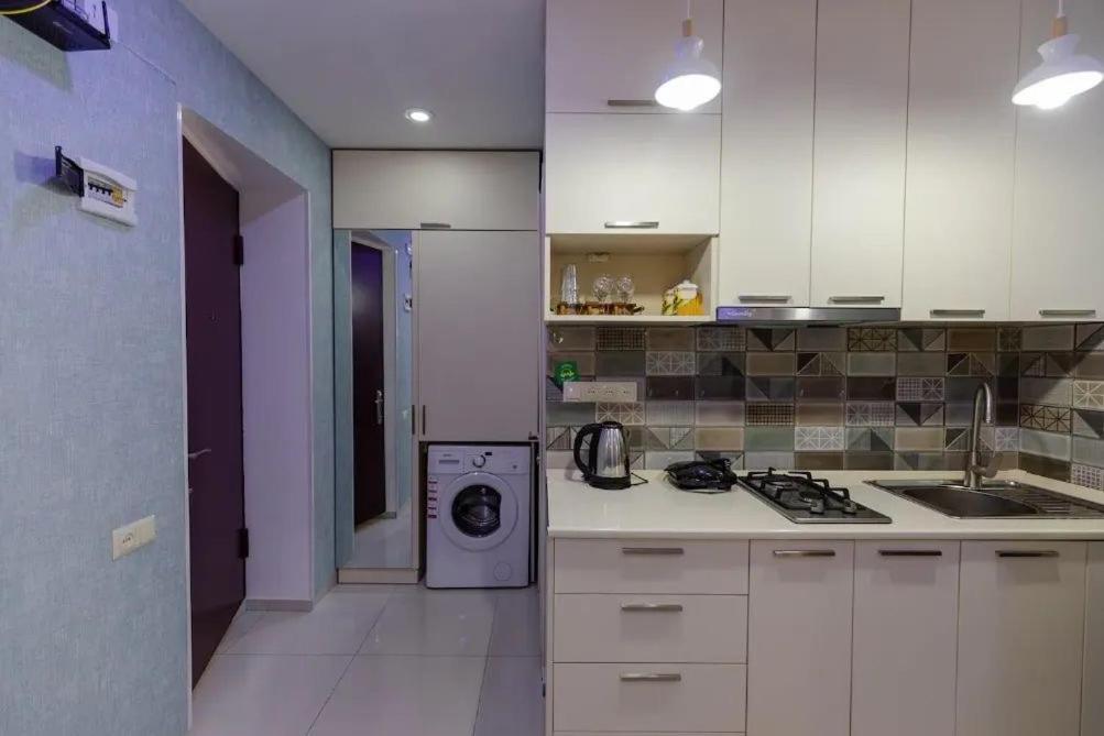 Apartamento Bubukin Batumi Exterior foto
